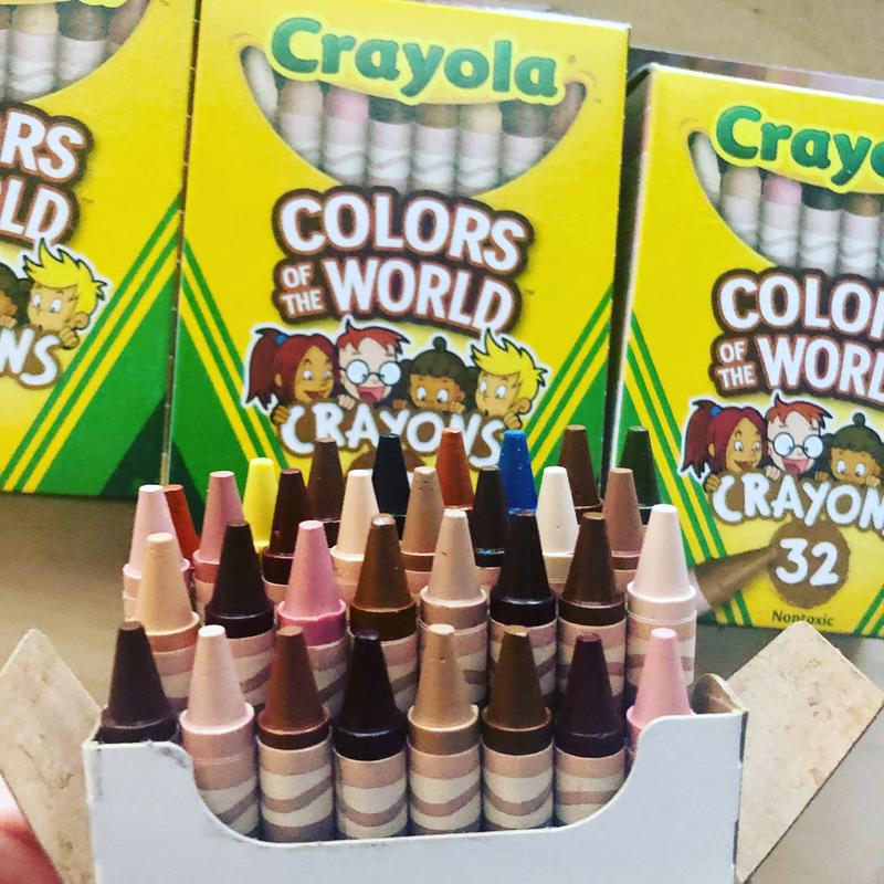 2 Crayola COLORS OF THE WORLD 32 Count Crayons Pack Box Skin Eyes+