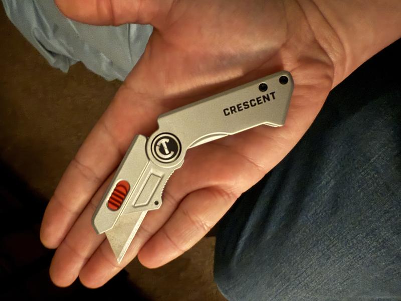 Crescent Compact 3/4-in 1-Blade Folding Utility Knife CTKCF at Lowes.com
