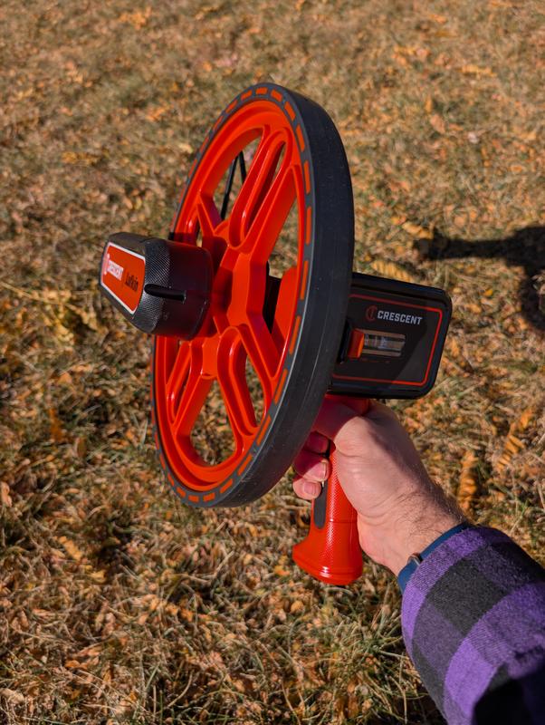 Effortless held with one hand.