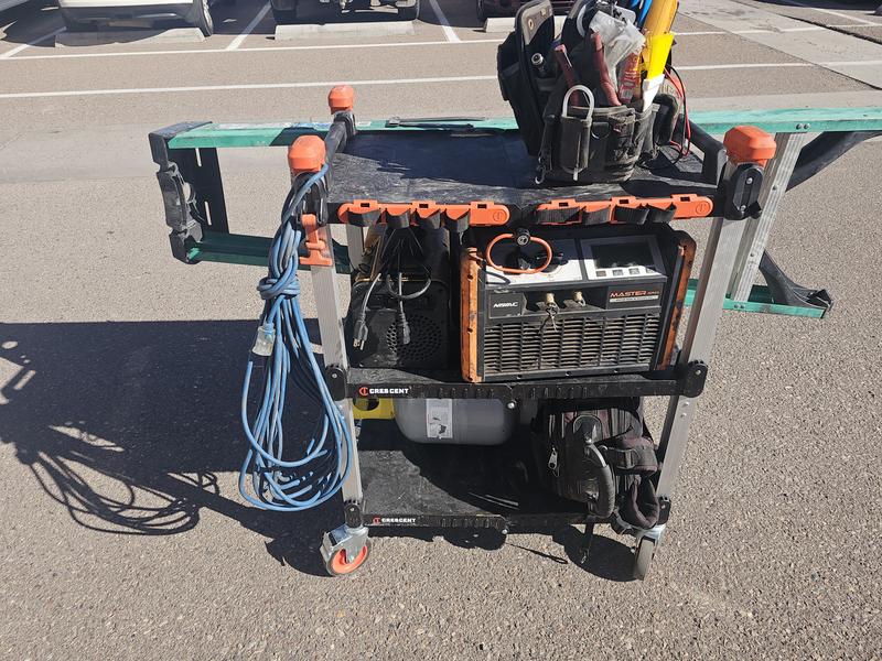 3 Shelf Folding Jobsite Cart | Crescent SITERUNNER