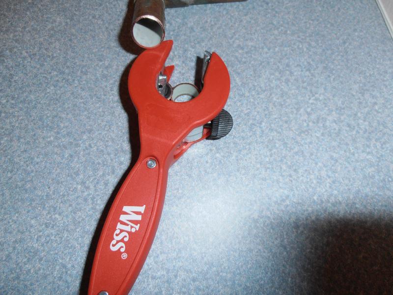 Ratcheting Tubing Cutter, One-Hand Fast Pipe Cutting Tool