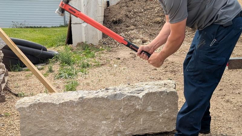 8 lb. HEADLOCK™ Fiberglass Sledgehammer