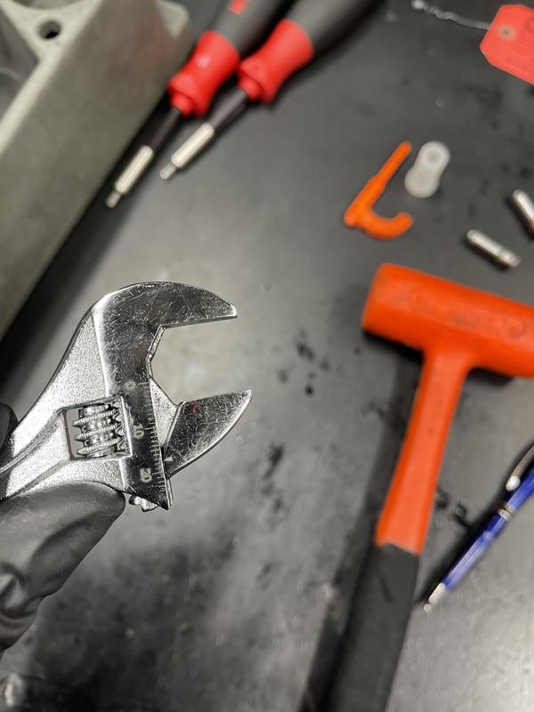 Carded measurement has metric on the opposite side