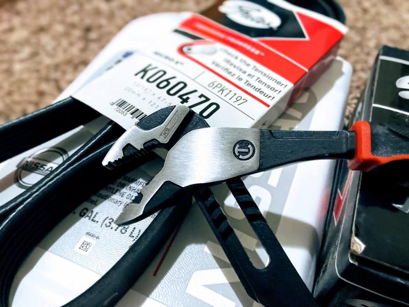 Crescent Z2 K9 Straight Jaw Dipped Handle Tongue & Groove Pliers