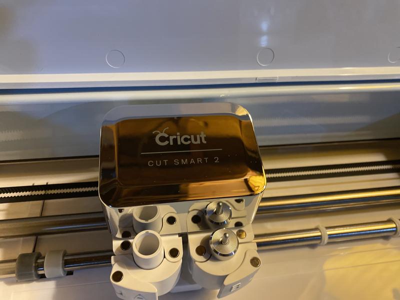 Cricut Explore Air™ 2, Lilac + Essentials Bundle