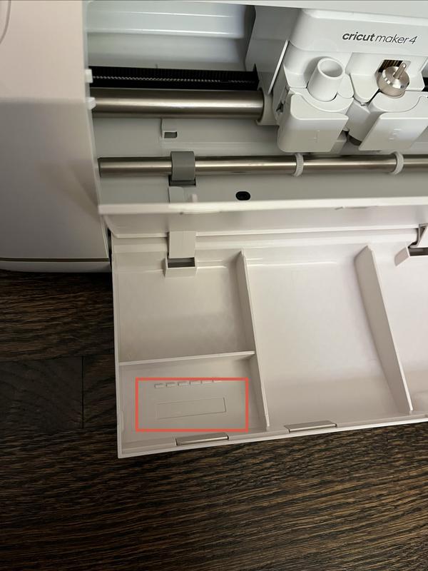 Missing the magnet in storage tray