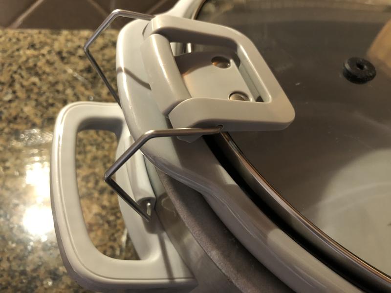 Lid closure clasps. I wish they were a little more sturdy.