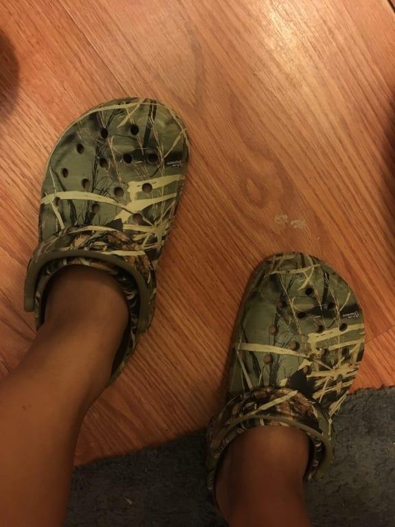 CROCS Classic Realtree V2 Adult Casual Clogs Sports Experts