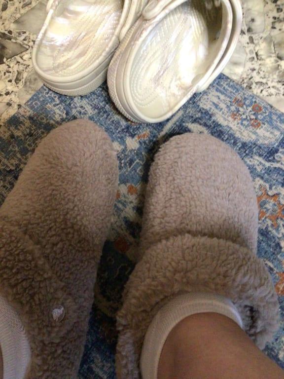 Cozy! Wide foot and bunion friendly