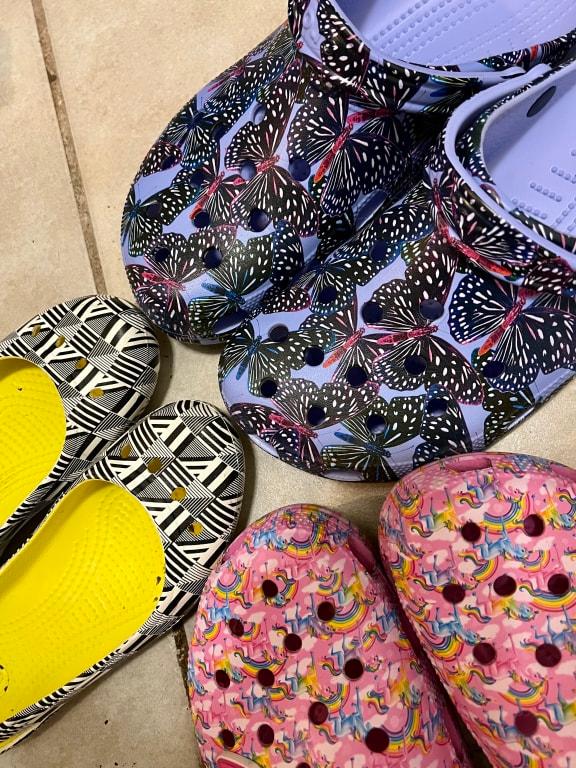 These flats were from several years ago. Please make fun colors again!