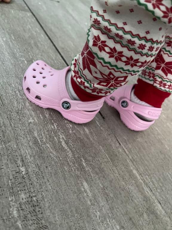 Baby crocs shops size 3