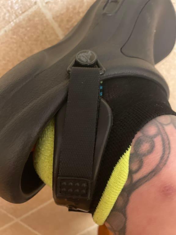 That ball on the strap hits ankle