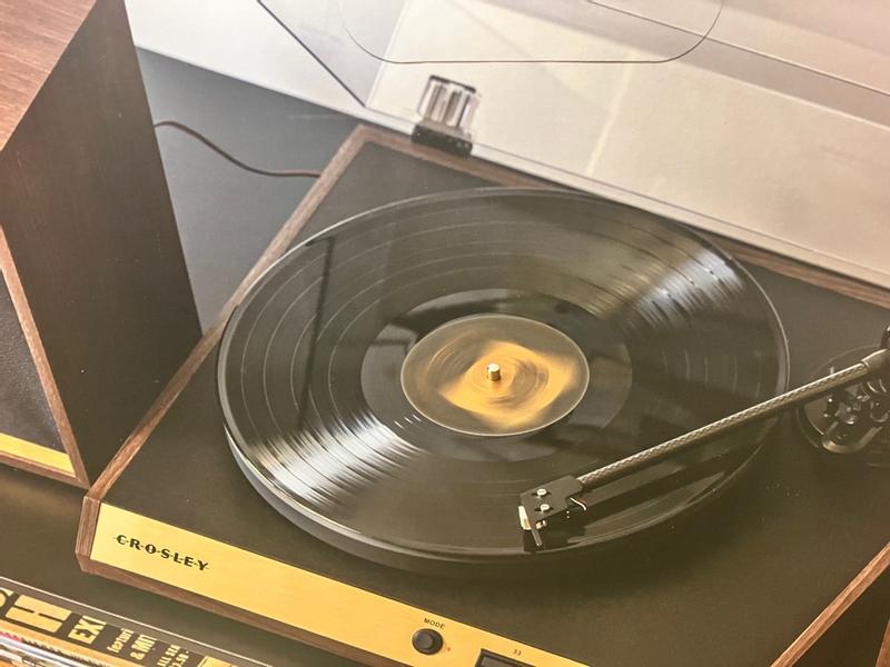 C72 Record Player With Speakers | Crosley Radio