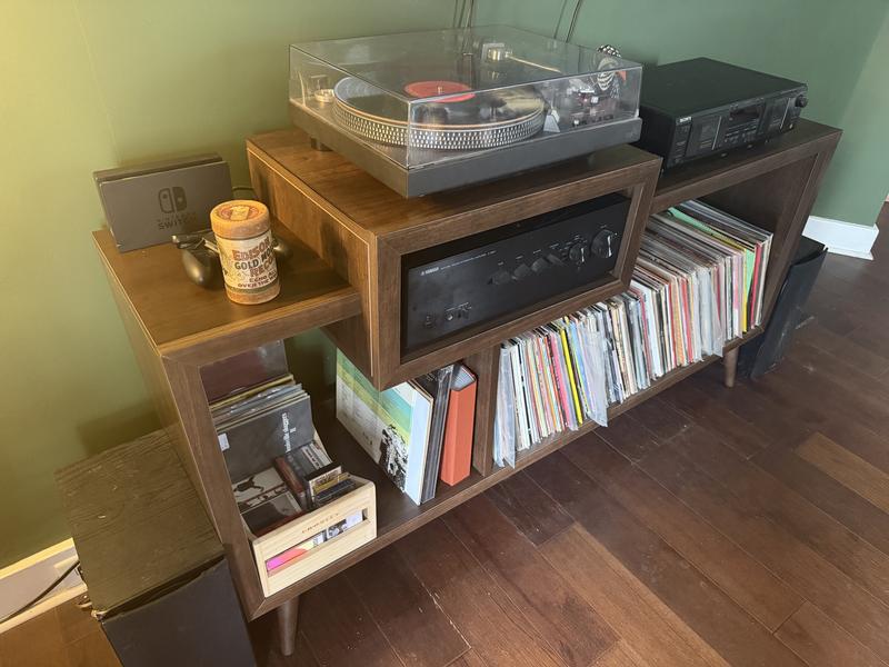 NASHVILLE LARGE RECORD PLAYER STAND WITH VINYL STORAGE | Crosley