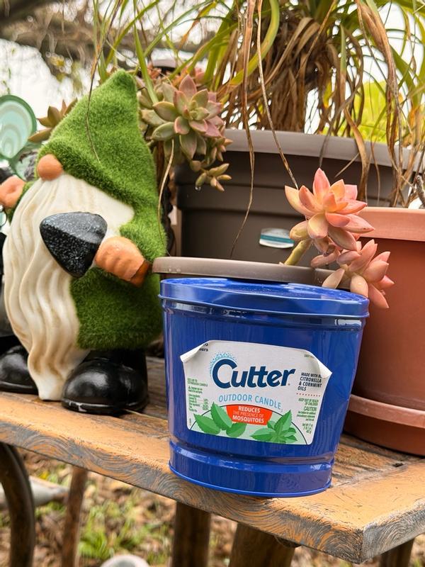 Cutter 17 oz Outdoor Blue Bucket Citronella Candle - HG-97440