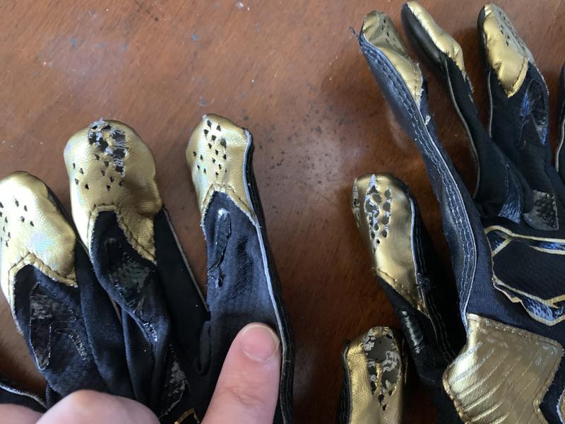 Black/Gold Lux Rev Pro 4.0 Limited-Edition Receiver Gloves