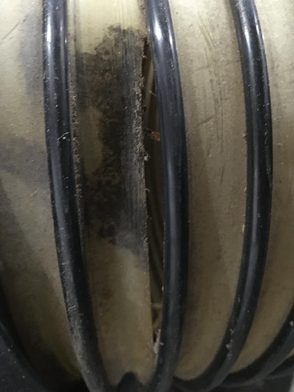 Crack in bagger hose