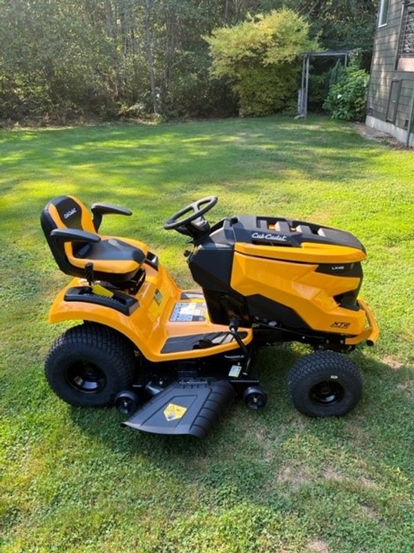 Cub Cadet XT2 SLX54 Enduro Series Riding Mower - Greenbush, NY