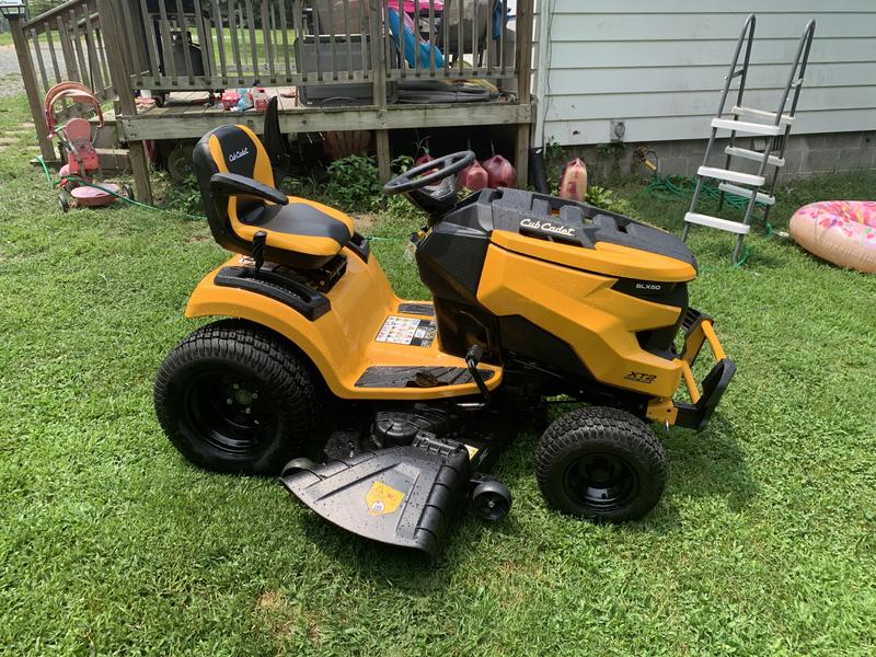 Cub Cadet XT2 SLX50 Lawn Tractor Cub Cadet US