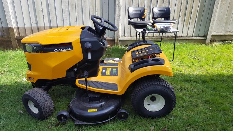 2001 Cub Cadet Riding Mower 23 HP 46 Cut - farm & garden - by