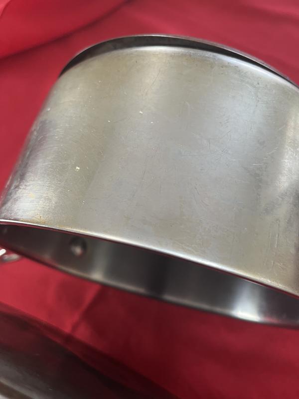 Bottoms pulling away frommpans