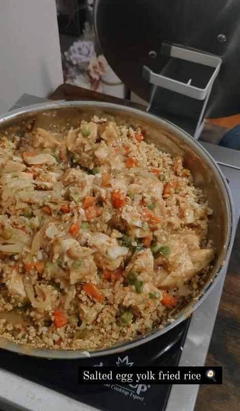 Cooking salted egg yolk fried rice