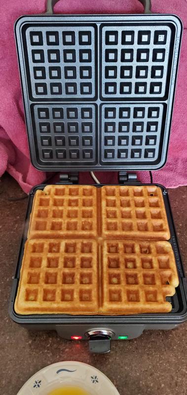 Cuisinart WAF-300 Belgian Waffle Maker with Removable Plates