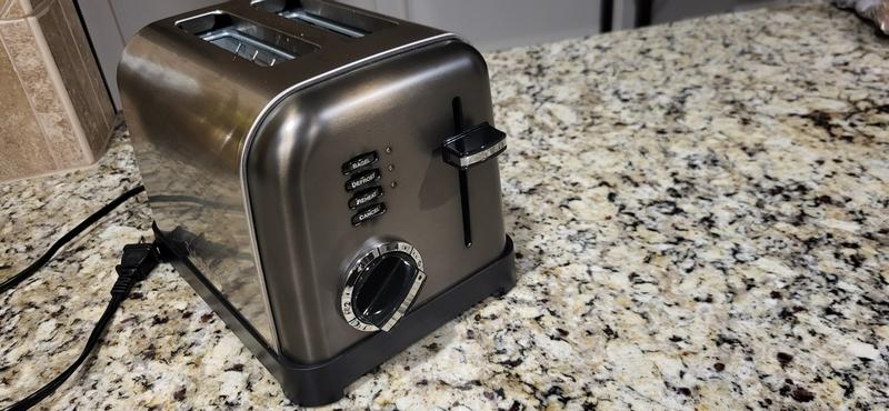 2-Slice Classic Stainless Steel Toaster - Cuisinart