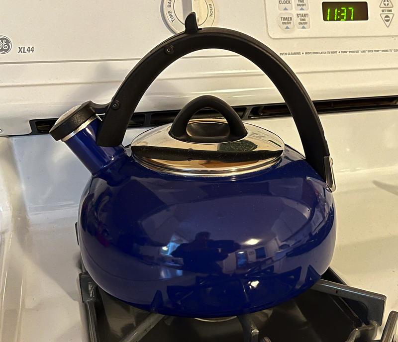 Cuisinart Peak 2 Quart Tea kettle, Blue 