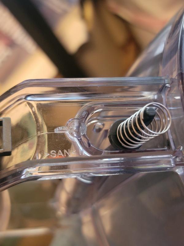 Hard to see but where screw goes in is broken