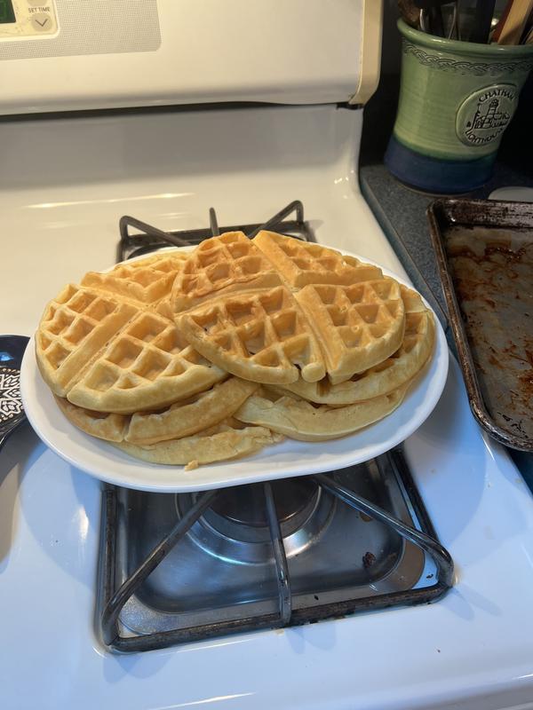 WAFF40 by Cuisinart - Double Flip Belgian Waffle Maker