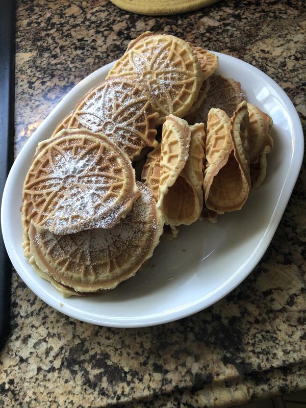 Regular & cannoli shells