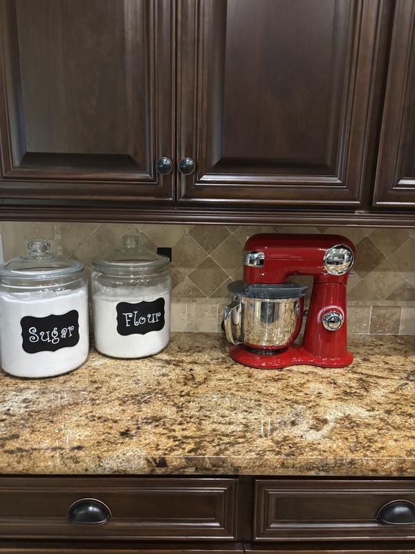 A pop of color in my kitchen!