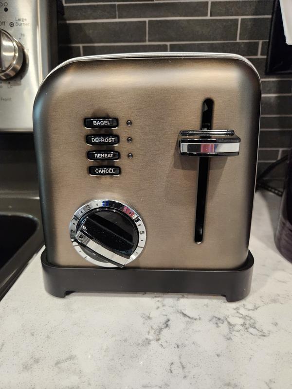 The temperature dial is super accurate, and the buttons add a "bite" spot to the design.
