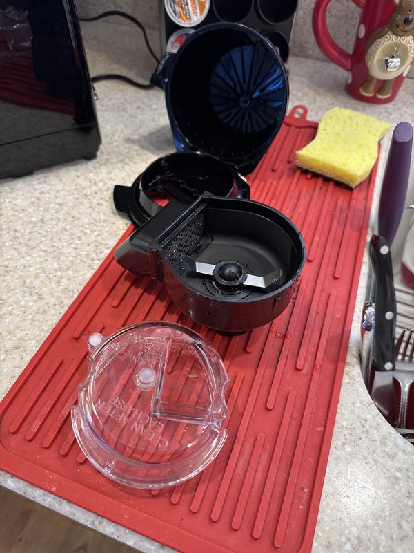 Washing the grinder and basket