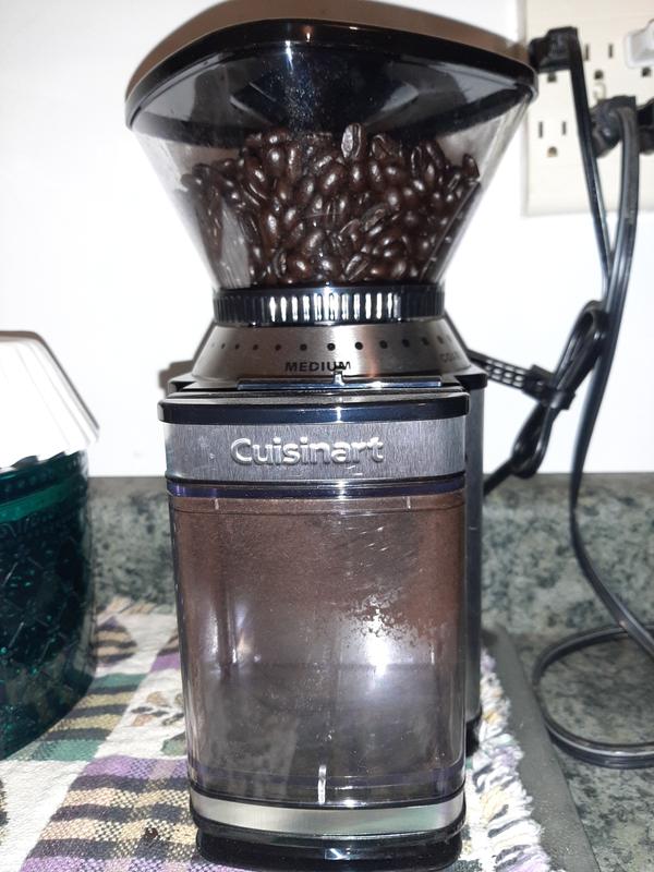 Cuisinart DBM-8 Supreme Grind Automatic Burr Mill [Coffee Grinder Review] 