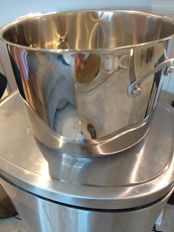 Customer carousel item 6.