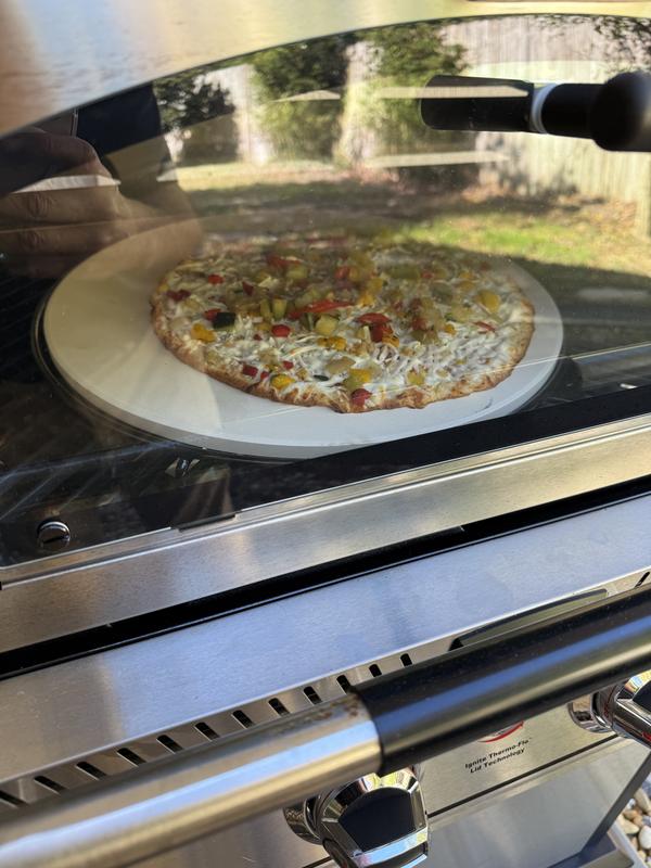 Crispy crust and melted cheese