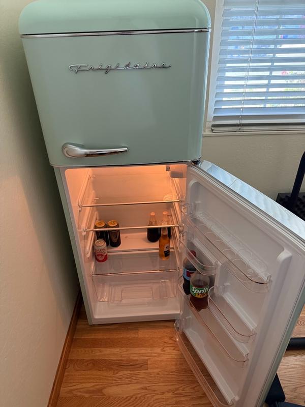 Frigidaire 7.5-cu ft Counter-Depth 17.83-in Wide Top-Freezer