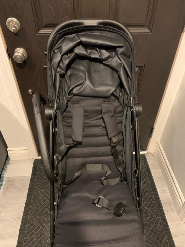 Bumper Bar off to the side, and straps.