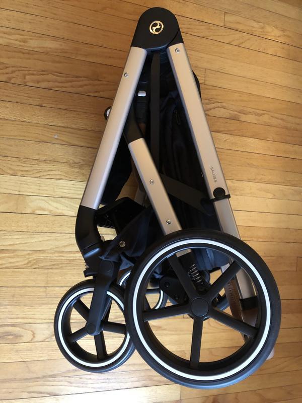 Assembled stroller, folded.