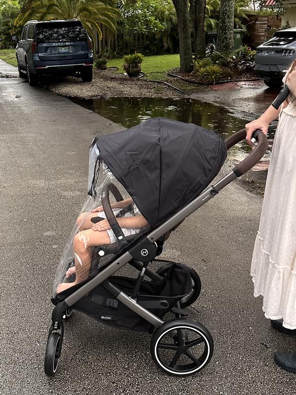 Customer photo for "Quality stroller with great fold"