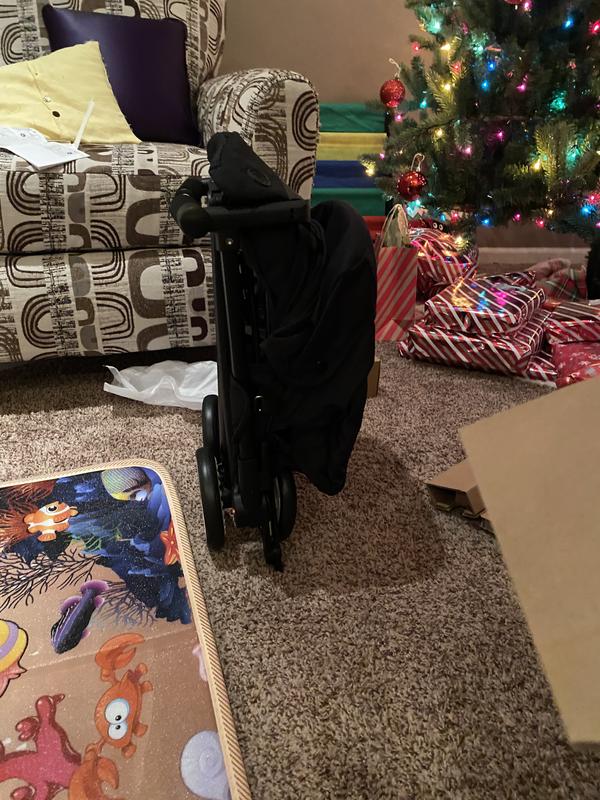 Customer carousel item 9.