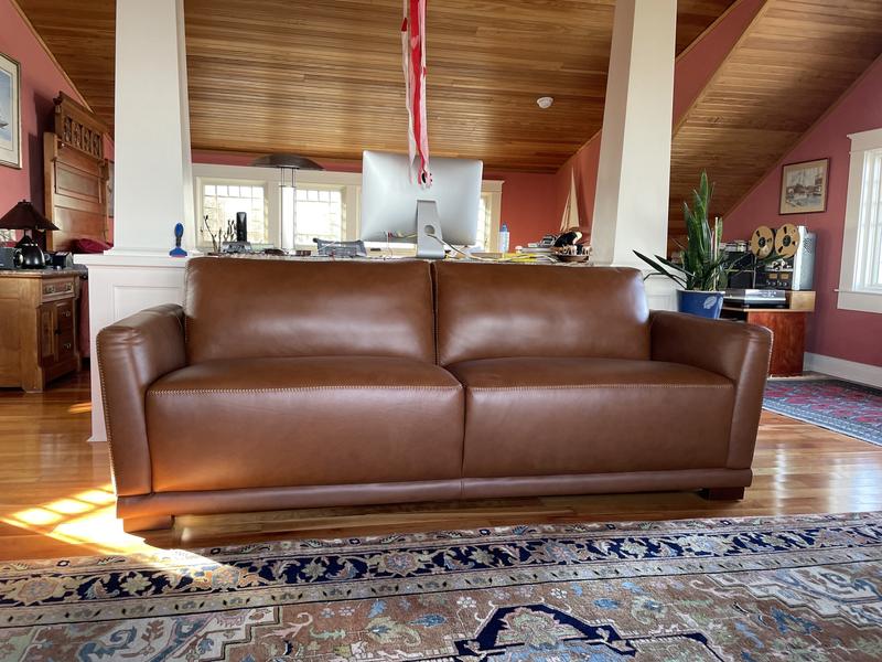 Mary Leather Loveseat, Nutmeg Brown| Hydeline USA – Hydeline Furniture