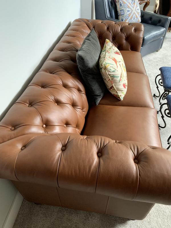 Hydeline Alton Bay Top Grain Leather Chesterfield Loveseat - Caramel Brown