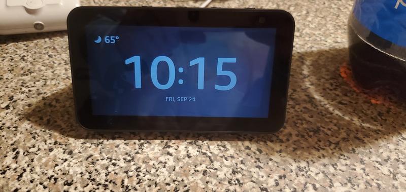 REVIEW:  Echo Show 5 (2nd gen) has small, but useful updates