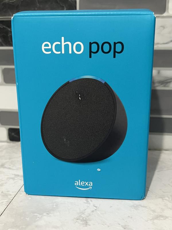 Presentamos el Echo Pop - Bocina inteligente y compacta con sonido definido  y Alexa
