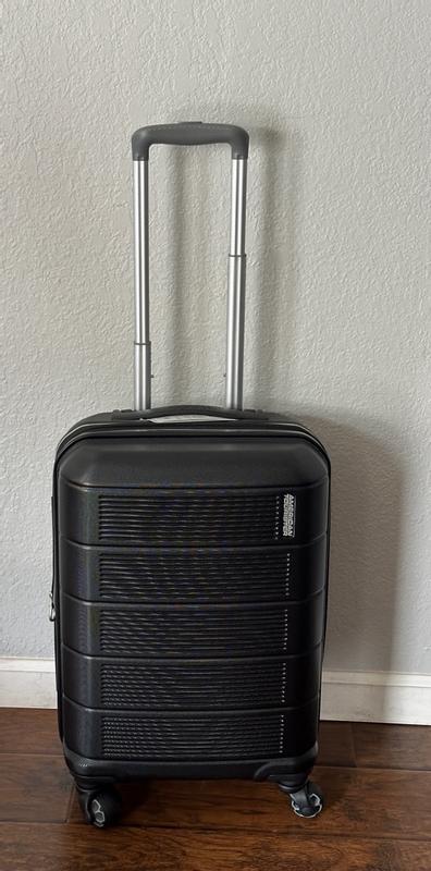 American Tourister Stratum 2.0 Carry On Spinner 20 in Jet Black Meijer