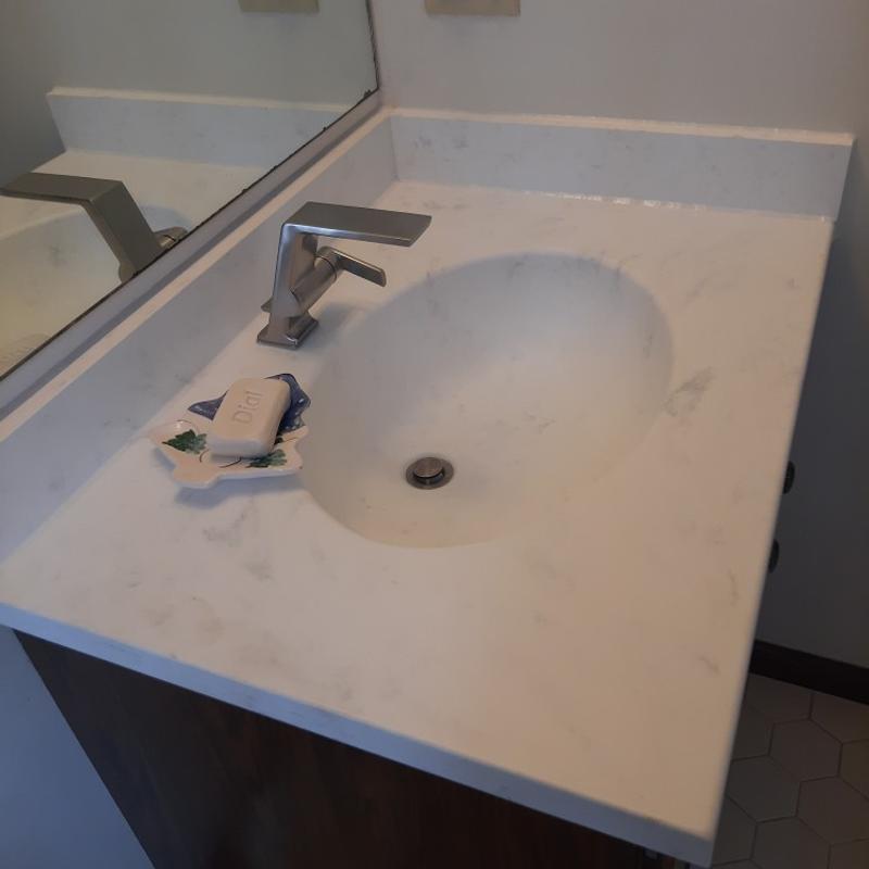 CH1B2231 Chesapeake 22 x 31 Single Bowl Vanity Top in White