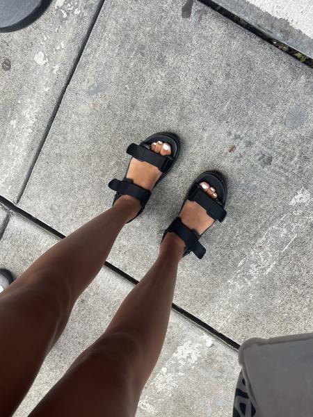 American eagle black platform hot sale sandals